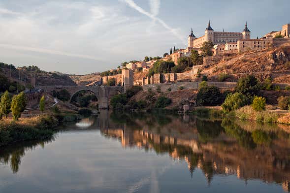Escursione completa a Toledo + Degustazione di vino