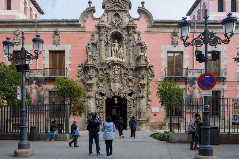 La facciata del Museo di Storia di Madrid