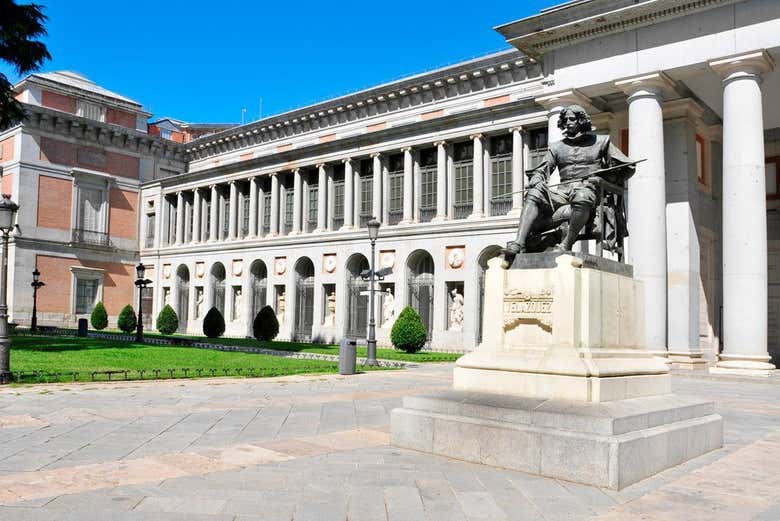 Porta di Velázquez del Museo Nazionale del Prado